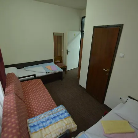 Duga בית הארחה