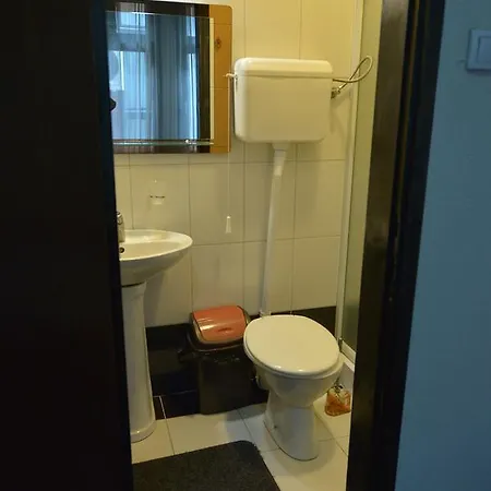 Duga בית הארחה *